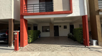 Casa amueblada en renta en Villas del Renacimiento